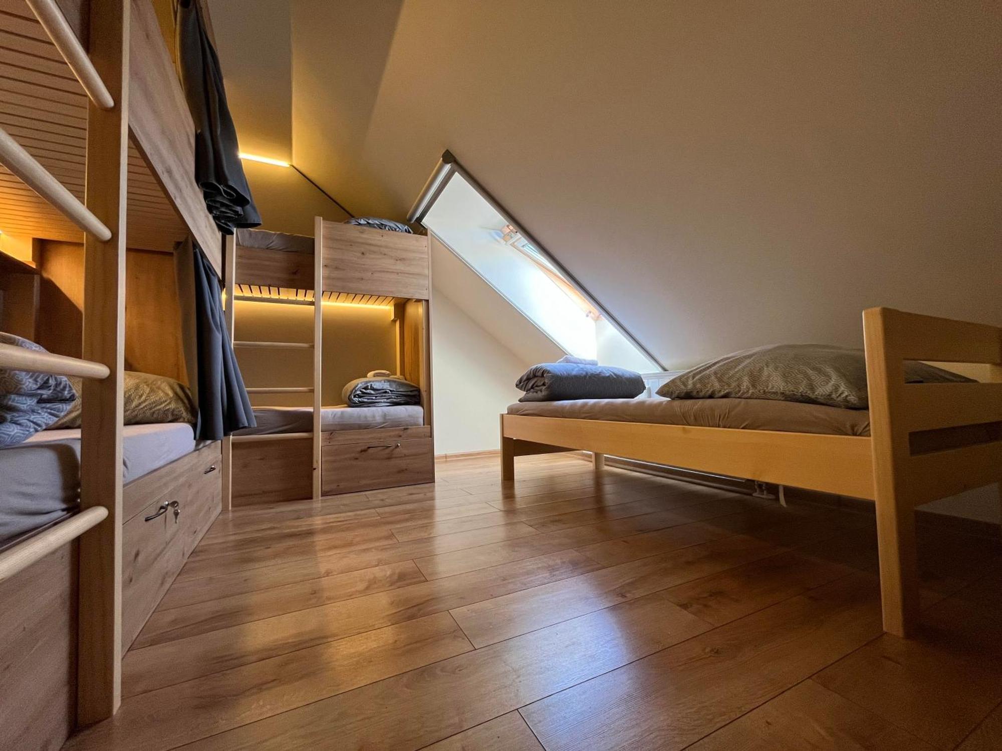 Sherpa'S Hostel High Tatras Štrbské Pleso 外观 照片